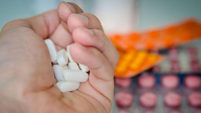 Medicamente interzise în farmacii ! S-a descoperit că pot duce la cancer, dar farmaciile încă le vând