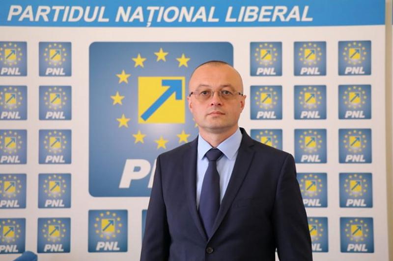 Dorin Stanca (PNL): „Guvernul are responsabilitatea de a adopta măsuri strategice pe piața forței de muncă”