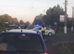 Biciclist de 75 de ani “binedispus” lovit de un autoturism în cartierul Sânnicolau Mic