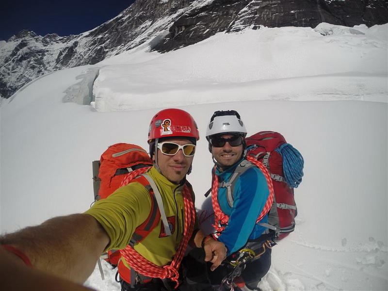Alpiniștii Sebastian Sbîrcea și Daniel Ianchiș au plecat să cucerească Himalaya