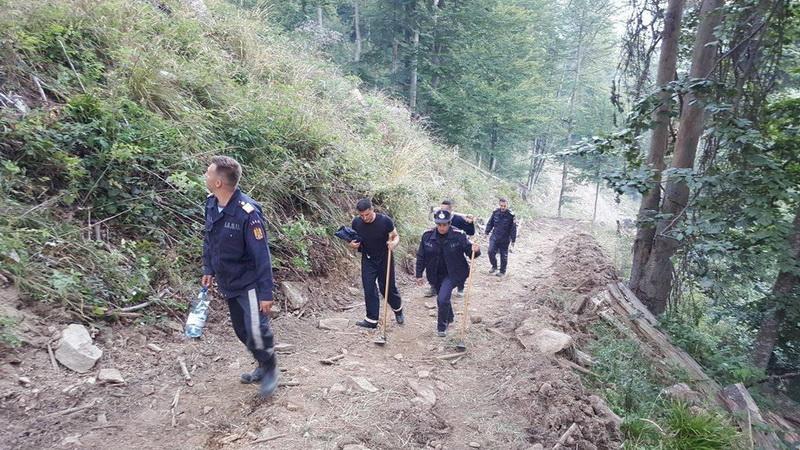 Un apel la 112 a alertat duminică seara echipele ISU. Trei motocliclişti rătăciţi în pădure între Şoimoş şi Căsoaia