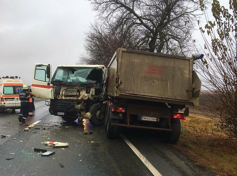 Un ACCIDENT rutier a blocat circulația pe ambele sensuri la Păuliș