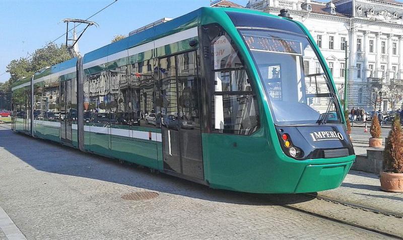 Astra Vagoane Călători, singurul producător de tramvaie din România, prea mic pentru Primăria lui Firea