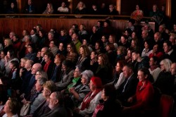 Anul teatral se încheie. Să înceapă Luna plină! Luna plină de teatru!