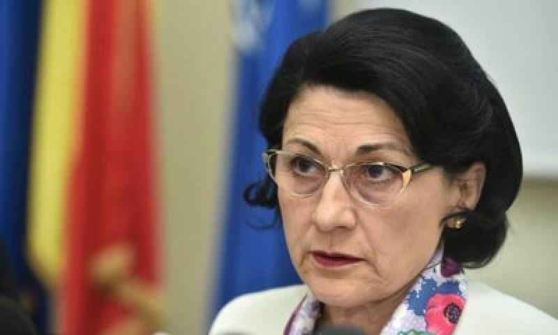 Ecaterina Andronescu vrea să facă o NOUĂ schimbare importantă în școli