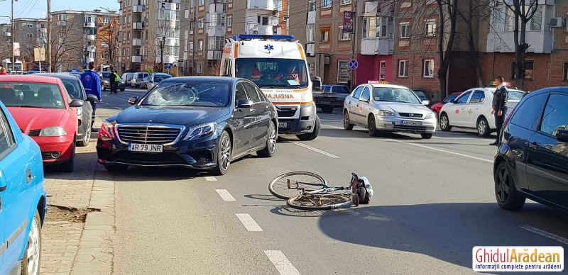 Biciclist accidentat GRAV pe strada Banu Mărăcine