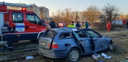 Autoturism căzut de pe podul din Micălaca, lângă Maranata