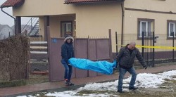 Bărbatul tăiat cu drujba, ar fi cerut ajutorul la 112, înainte de a fi ucis. Polițistul i-a spus să se pună la somn !