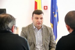 Arădenii, invitaţi la discuţii cu constructorii drumurilor judeţene