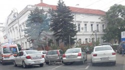 Biciclist accidentat în față la Continental