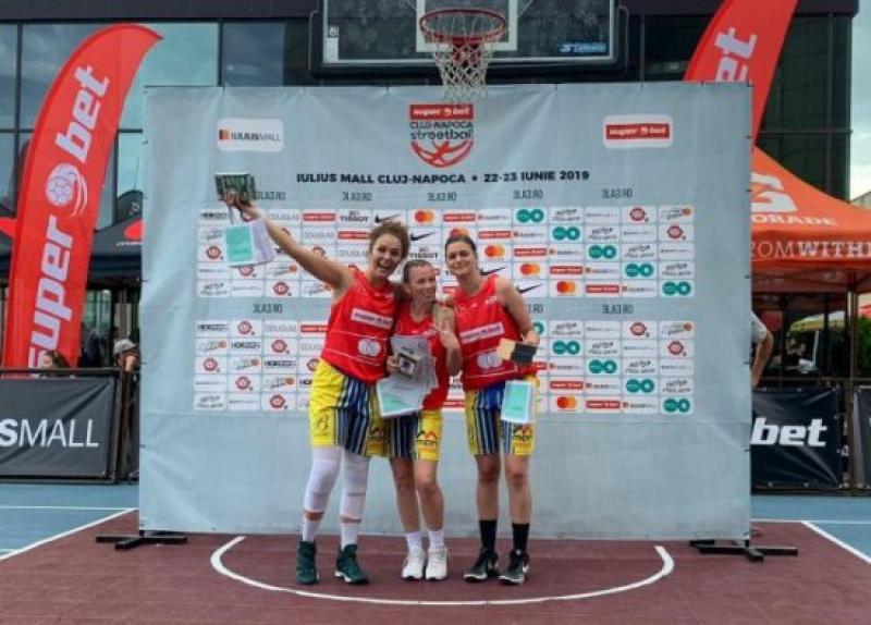 FCC Baschet Arad s-a impus la Superbet Cluj Streetball! Arădencele au învins Brașovul în finală

