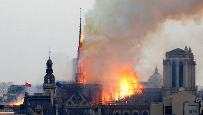 Anunțul oficial al procurorilor francezi. De ce a luat foc catedrala Notre Dame
