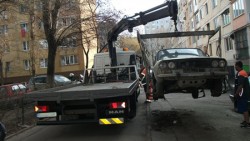 De astăzi se poate accesa harta maşinilor abandonate sau fără stăpân

