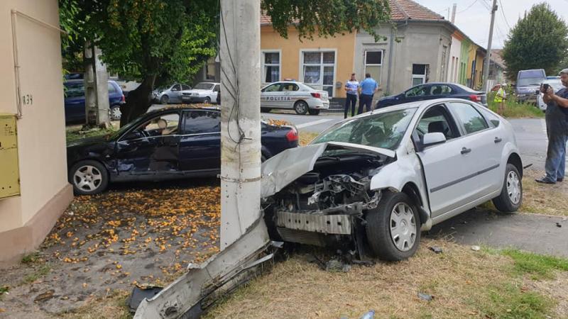 Accident rutier pe strada Oituz colț cu Ion Rațiu