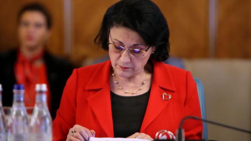 Ministrul Educației Ecaterina Andronescu a fost demisă din funcție. AFLĂ motivul demiterii