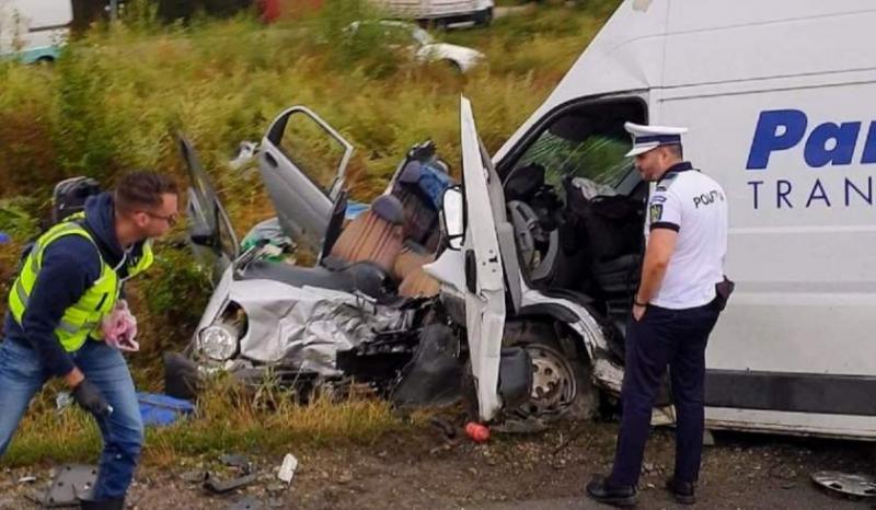 IMAGINI cumplite în Bihor, unde sâmbătă dimineața a avut loc un accident mortal