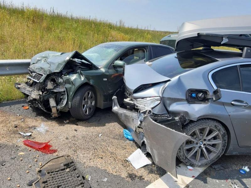 GRAV accident rutier pe Autostrada Vestului, cu 4 autoturisme implicate și 12 persoane rănite