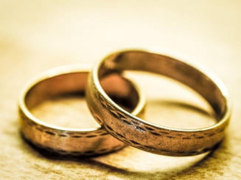 Diplome de aur pentru arădenii care împlinesc 50 de ani de căsătorie neîntreruptă