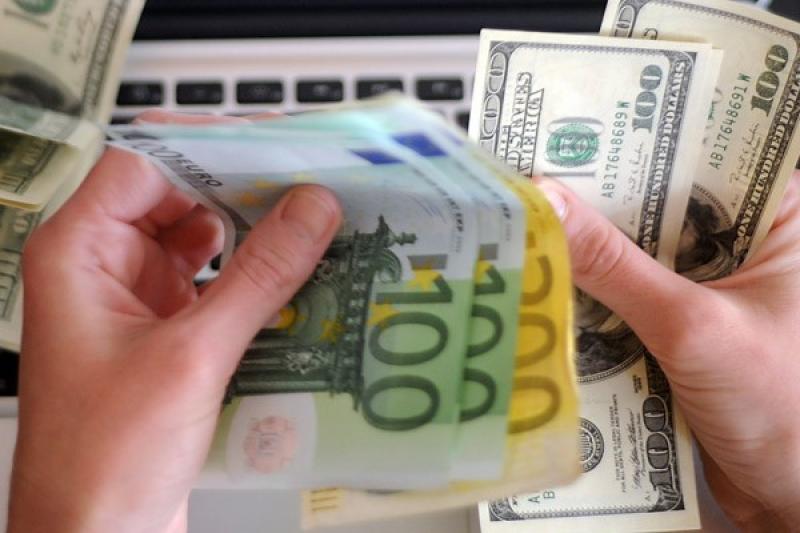 Curs valutar miercuri 22 august 2019. Ce se întâmplă în aceste momente cu moneda euro