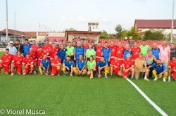Aradul a sărbătorit sâmbătă 120 de ani de la primul meci de fotbal pe teritoriul României. Partida de old boys dintre UTA și FRF s-a încheiat la egalitate