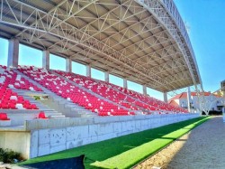 Evoluează lucrările la stadionul UTA

