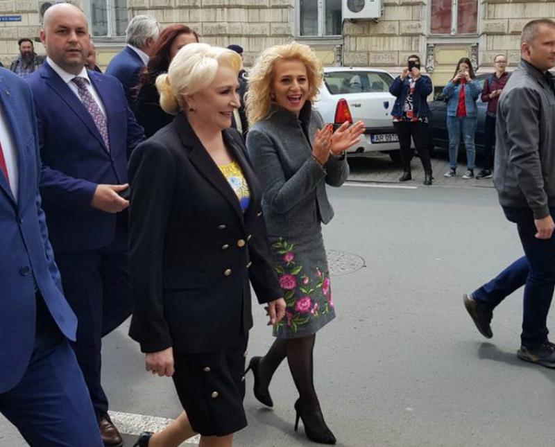 Viorica s-a hotărât să mai riște o tură de huiduieli venind la Arad sâmbătă