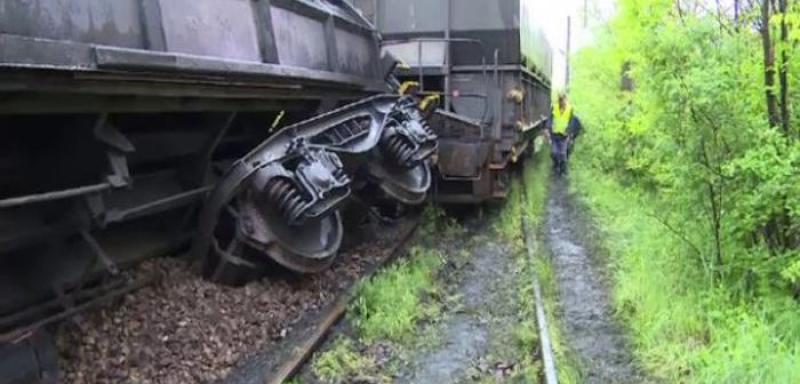 Marfar ce transporta motorină a deraiat