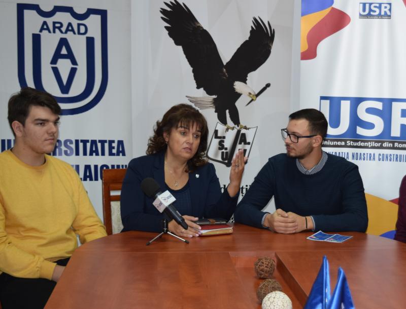 Studenții Universității „Aurel Vlaicu” Arad au dat startul celei de a XVIII-a ediții a celui mai mare festival studențesc din țară, UNIFEST

