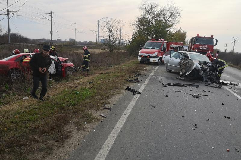 Accident grav pe drumul județean Arad – Curtici cu două victime încarcerate