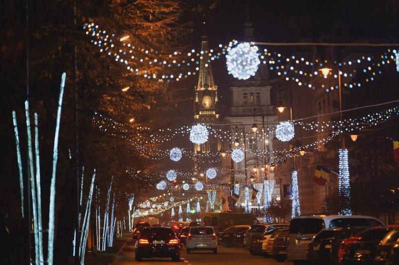 Aprinderea iluminatului festiv în Arad are loc vineri seara