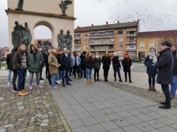 Turişti străini în vizită la Arad

