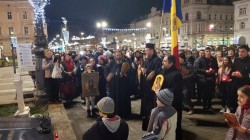 Zeci de arădeni au participat la Marșul Colindătorilor miercuri seara