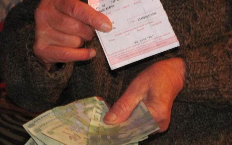 Poşta Română anunţă că distribuirea pensiilor va începe cu cu data de 10 ianuarie