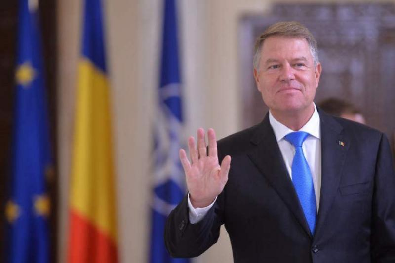 Veste bună pentru toți părinții ! Klaus Iohannis a promulgat dublarea alocațiilor pentru copii