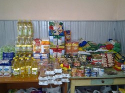 Începe distribuirea ajutoarelor alimentare

