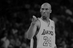 Celebrul baschetbalist Kobe Bryant și fiica lui au murit într-un accident de elicopter !