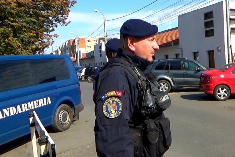 Jandarmii arădeni au dat AMENZI în valoare totală de peste 14.000 lei