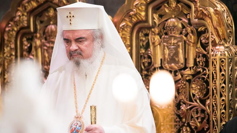 Patriarhul Daniel, apel către credincioși: Aveți încredere în autorități și respectați măsurile instituite