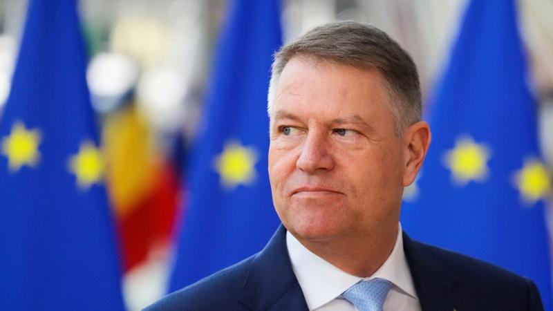 Iohannis, apel cu tristeţe pentru românii din afara țării -  „Să NU vină în acest an acasă de sărbători”