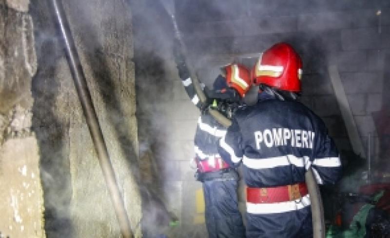 Bărbat găsit mort în casa ce ardea, joi dimineața, la Timișoara