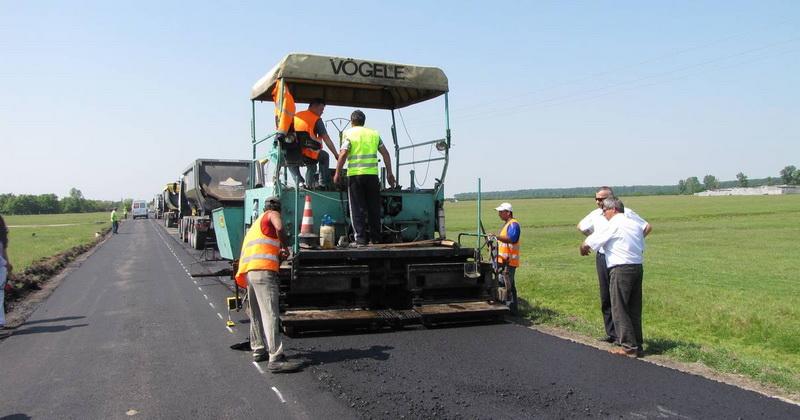 Avem cinci noi legături moderne pe drumurile județene cu județele Timiș și Bihor