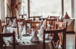 Se redeschid restaurantele în interior. Vezi care e data stabilită 