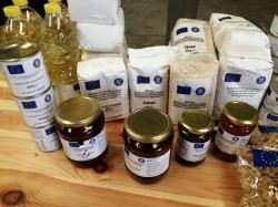 Începe distribuirea ajutoarelor alimentare de la Uniunea Europeană