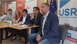 Scandal în Alianţa USR-Plus Arad pentru listele de parlamentari. Wiener fuge de la Senat la Camera Deputaţilor