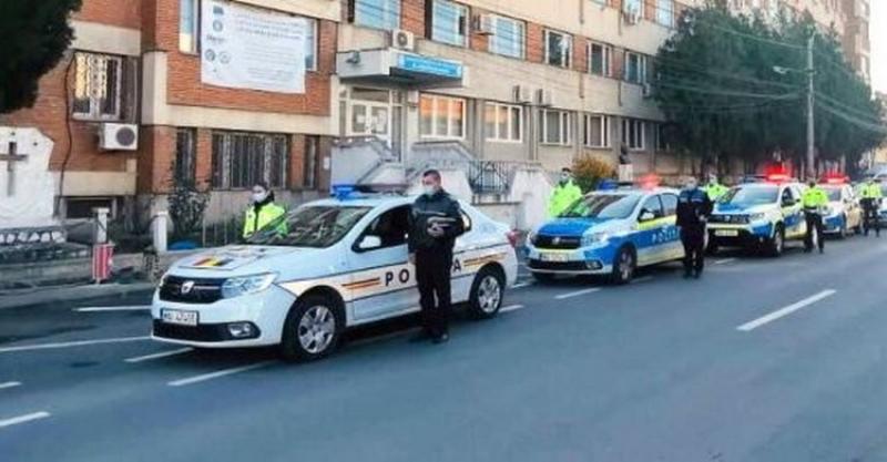 Moment de reculegere a poliţiştilor arădeni pentru un coleg răpus de COVID-19