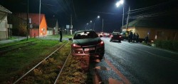 Circulaţia tramvailor în Vladimirescu, blocată de un accident între două autoturisme