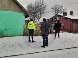 Proprietarii construcțiilor ilegale de pe Mărului, somați să le demoleze