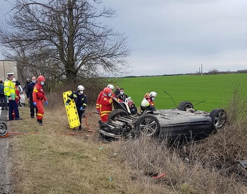 Accident la ieșirea din Arad spre Timișoara cu victimă încarcerată (ulterior decedată)