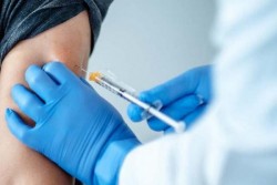 Aproape 12.000 de arădeni s-au vaccinat până în prezent din care 698 în ultimele 24 de ore în cele 10 centre din judeţ