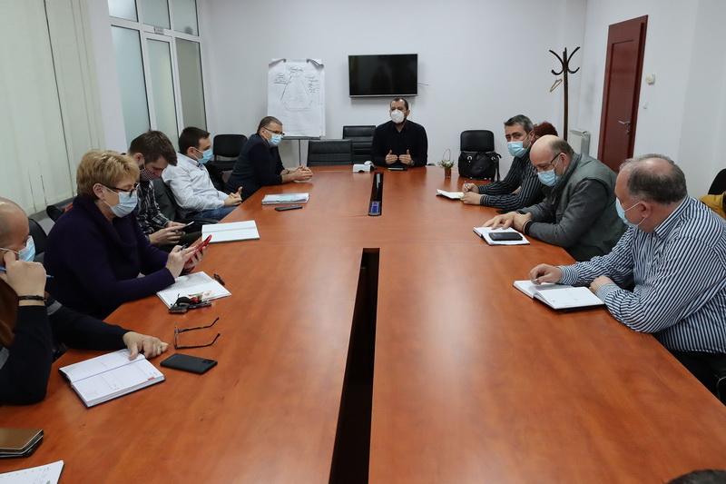 Constructorul drumului Arad-Șiria, convocat pentru clarificări cu privire la calitatea lucrărilor